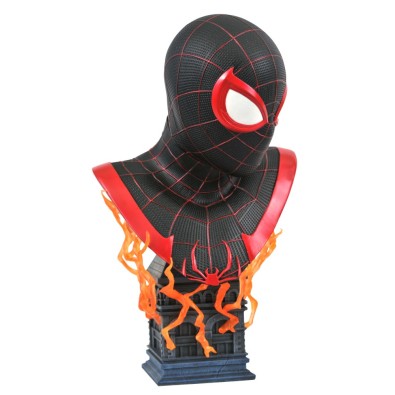 Diamond: Legends In 3D - Marvel Ps5 - Miles Morales Bust (1/2) (Feb211935) Diamond: Legends In 3D - Marvel Ps5 - Miles Morales Bust (1/2) (Feb211935)