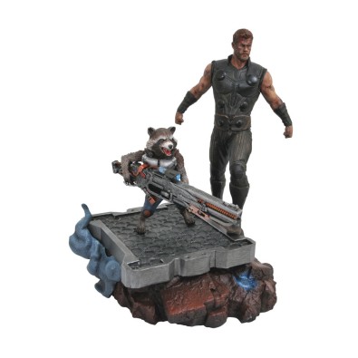 Diamond: Marvel Premier Avengers 3 - Thor Rocket Statue (30cm) (Apr182163) Diamond: Marvel Premier Avengers 3 - Thor Rocket Statue (30cm) (Apr182163)