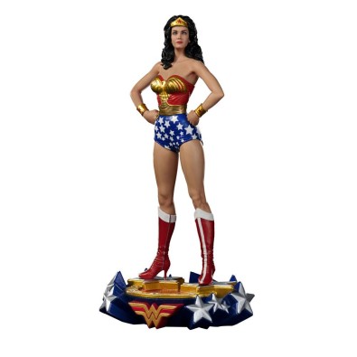 Iron Studios: DC Comics Deluxe Art Scale Statue 1/10 Wonder Woman Lynda Carter 23 cm Iron Studios: DC Comics Deluxe Art Scale Statue 1/10 Wonder Woman Lynda Carter 23 cm