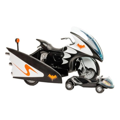 DC Retro Vehicle Batcycle with Side Car DC Retro Vehicle Batcycle with Side Car