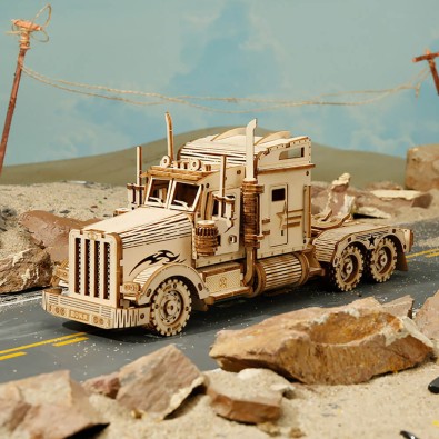 Robotime: Heavy Truck (1:40) Robotime: Heavy Truck (1:40)