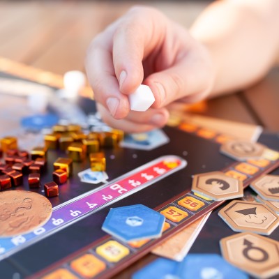 Ωραίο το παιχνίδι, που να δείτε και το expansion!