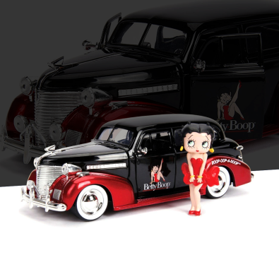 Betty Boop 1939 Chevy Master Deluxe 1:24 Betty Boop 1939 Chevy Master Deluxe 1:24