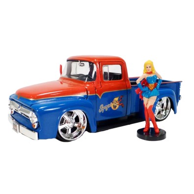 DC Comics Bombshells Supergirl 1:24 DC Comics Bombshells Supergirl 1:24