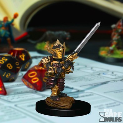 D&D Icons of the Realms Premium Figures: Halfling Fighter Male