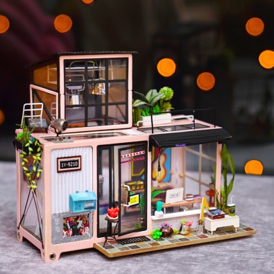 Robotime: Kevin's Studio - 3D Puzzle (1:24) Robotime: Kevin's Studio - 3D Puzzle (1:24)