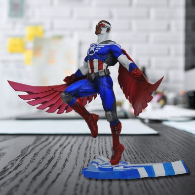 Marvel Gallery - Captain America Sam Wilson PVC Figure Marvel Gallery - Captain America Sam Wilson PVC Figure