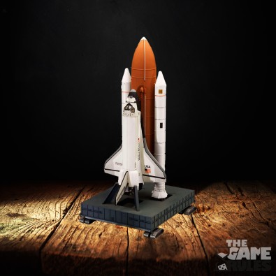 Space Shuttle Discovery + Booster Rockets (1:144)