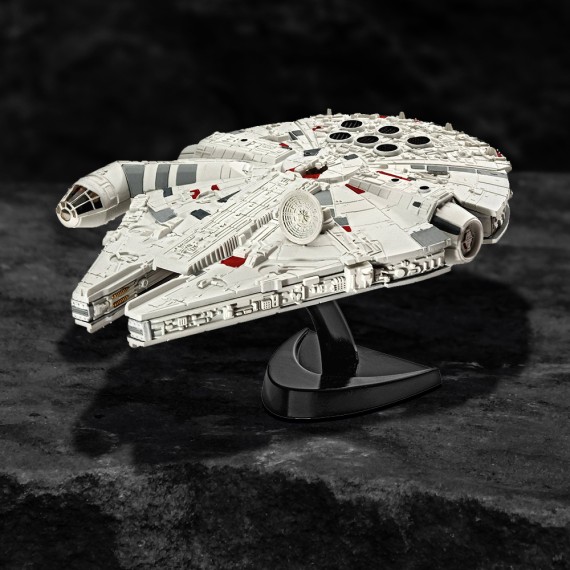 Star Wars - Millennium Falcon (1:241)