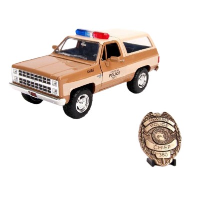 Stranger Things Hopper's 1980 Chevy 1:24 Stranger Things Hopper's 1980 Chevy 1:24