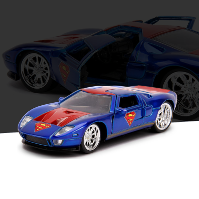 Superman 2005 Ford GT 1:32 Superman 2005 Ford GT 1:32