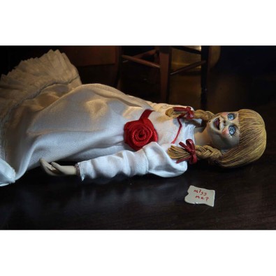 The Conjuring Universe: Annabelle - Clothed Action Figure (20cm)