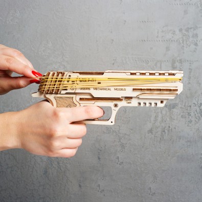 Ugears - Wolf-01 Handgun - 3D Παζλ - 63pc Ugears - Wolf-01 Handgun - 3D Παζλ - 63pc