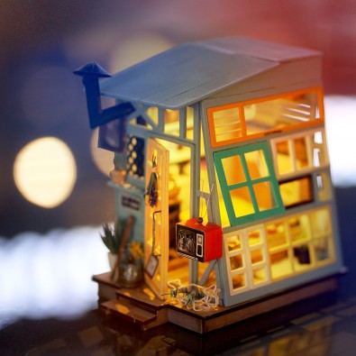Robotime: Wooden Hut - 3D Παζλ (1:24) Robotime: Wooden Hut - 3D Παζλ (1:24)