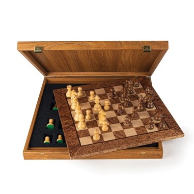 Walnut Burl Chessboard with Wooden Staunton Chessmen 40x40cm (7,7cm King) Walnut Burl Chessboard with Wooden Staunton Chessmen 40x40cm (7,7cm King)