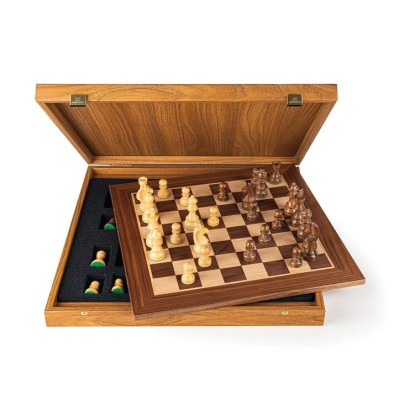 Walnut Chess Set - 40x40cm with Staunton Chessmen (8.5cm King) Walnut Chess Set - 40x40cm with Staunton Chessmen (8.5cm King)