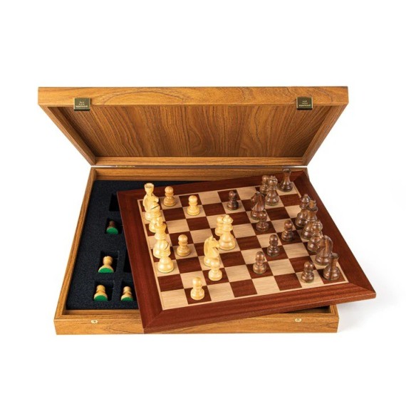 Mahogany Chess Set - 40x40cm with Staunton Chessmen (8.5cm King)