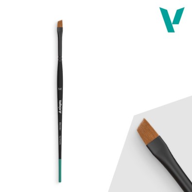 Vallejo Blender - Flat Angled Synthetic Brush M Vallejo Blender - Flat Angled Synthetic Brush M